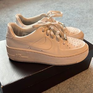 Nike Air Force 1 - Women’s